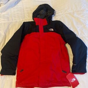 North Face Vortex Triclimate Jacket Youth MED 10/12 Red black